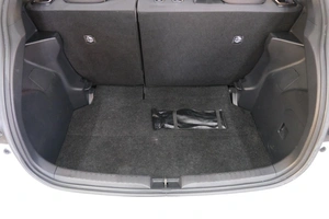 Хетчбэк Toyota Yaris 2021 года, 1229000 рублей, Омск