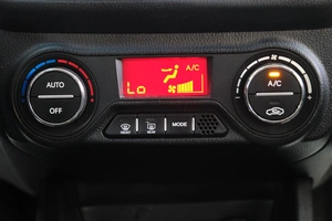 Седан Kia Rio 2014 года, 959000 рублей, Омск