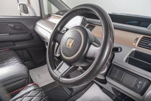 Минивэн Honda Stepwgn 2009 года, 1349000 рублей, Томск