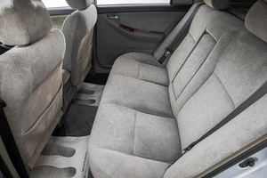 Седан Toyota Corolla 2001 года, 499000 рублей, Барнаул