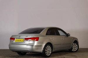 Седан Hyundai Sonata 2008 года, 749000 рублей, Тюмень