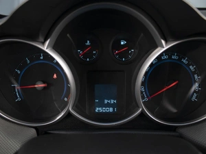 Седан Chevrolet Cruze 2013 года, 590000 рублей, Омск