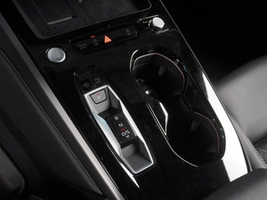 Седан Audi A5L 2025 года, 5760000 рублей, Красный Пахарь