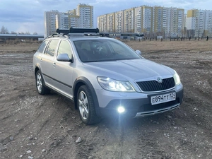 Универсал Skoda Octavia 2011 года, 1200000 рублей, Красноярск