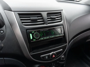 Седан Hyundai Solaris 2014 года, 749000 рублей, Саратов