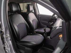 Хетчбэк Renault Sandero 2019 года, 1049000 рублей, Тюмень