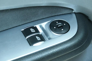 Хетчбэк Ford Focus 2010 года, 799000 рублей, Омск