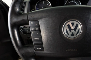 Внедорожник Volkswagen Touareg 2008 года, 1039000 рублей, Пермь