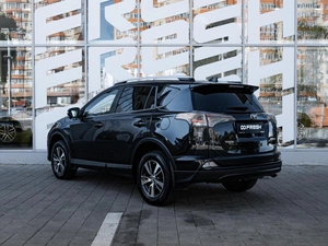 Внедорожник Toyota RAV4 2017 года, 1997000 рублей, Ставрополь