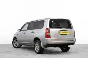 Универсал Toyota Succeed 2005 года, 599000 рублей, Барнаул