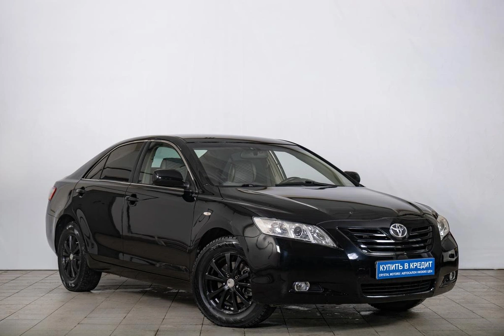 Седан Toyota Camry 2008 года, 1079000 рублей, Томск