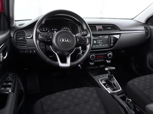 Хетчбэк Kia Rio X-Line 2020 года, 1860000 рублей, Тверь