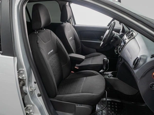 Хетчбэк Renault Sandero 2017 года, 1099000 рублей, Тюмень