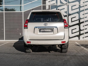 Внедорожник Toyota Land Cruiser Prado 2013 года, 2860000 рублей, Краснодар