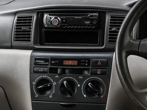 Седан Toyota Corolla 2002 года, 559000 рублей, Кирилловка