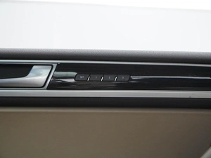 Внедорожник Volkswagen Touareg 2014 года, 2049055 рублей, Москва