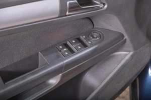 Седан Opel Astra 2011 года, 669000 рублей, Томск