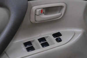 Внедорожник Toyota Land Cruiser 2004 года, 2399000 рублей, Омск
