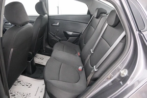 Седан Kia Rio 2015 года, 1089000 рублей, Красноярск