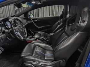 Хетчбэк Opel Astra OPC 2013 года, 1270000 рублей, Красноярск