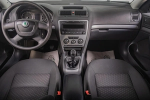 Лифтбек Skoda Octavia 2011 года, 999000 рублей, Томск