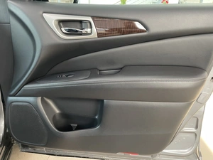 Внедорожник Nissan Pathfinder 2015 года, 1787000 рублей, Солонцы