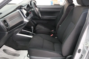 Универсал Toyota Corolla Fielder 2015 года, 1199000 рублей, Омск