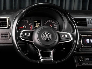 Седан Volkswagen Polo 2018 года, 1129000 рублей, Тюмень