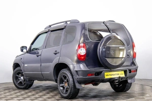 Внедорожник Chevrolet Niva 2012 года, 649000 рублей, Пермь