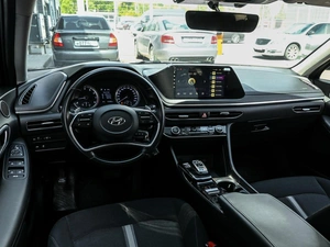 Седан Hyundai Sonata 2020 года, 1955000 рублей, Волгоград