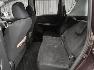 Хетчбэк Toyota Ractis 2010 года, 815000 рублей, Красноярск