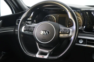 Седан Kia K5 2020 года, 2369000 рублей, Омск
