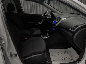 Седан Hyundai Solaris 2011 года, 669000 рублей, Красноярск