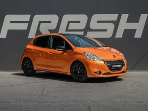 Хетчбэк Peugeot 208 2013 года, 799000 рублей, Краснодар