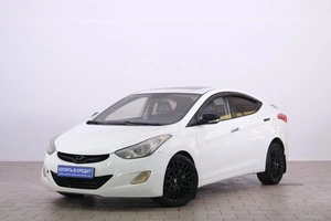 Седан Hyundai Avante 2011 года, 829000 рублей, Омск