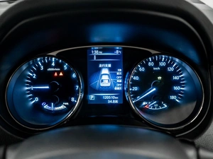 Внедорожник Nissan X-Trail 2015 года, 1850000 рублей, Красноярск