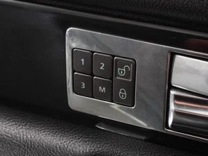Внедорожник Land Rover Discovery 2012 года, 1823000 рублей, Воронеж