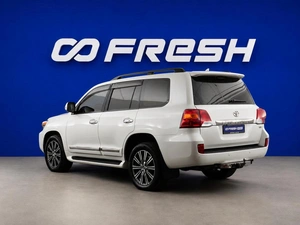 Внедорожник Toyota Land Cruiser 2015 года, 3100444 рублей, Москва
