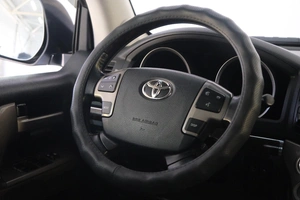 Внедорожник Toyota Land Cruiser 2009 года, 3299000 рублей, Омск