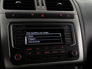 Седан Volkswagen Polo 2017 года, 1199077 рублей, Москва