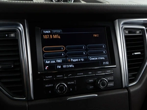 Внедорожник Porsche Macan Turbo 2014 года, 2877077 рублей, Москва