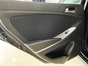 Седан Hyundai Solaris 2014 года, 897000 рублей, Солонцы