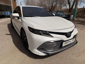 Седан Toyota Camry 2018 года, 2650000 рублей, Сосновоборск