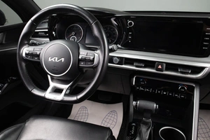 Седан Kia K5 2021 года, 2239000 рублей, Оренбург