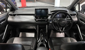 Внедорожник Toyota Corolla Cross 2021 года, 2697000 рублей, Красноярск