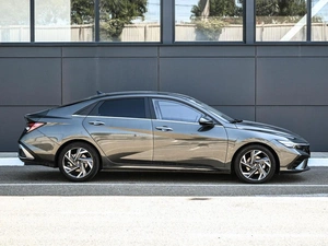 Седан Hyundai Elantra 2023 года, 2034000 рублей, Кирилловка