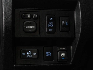 Пикап Toyota Tundra 2018 года, 7039000 рублей, Тюмень
