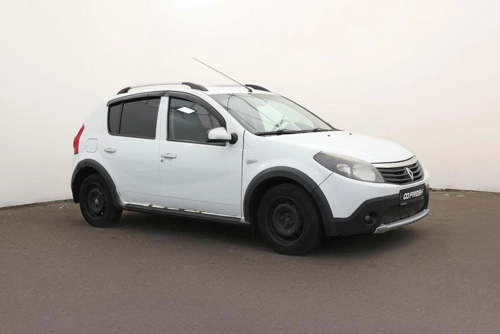 Хетчбэк Renault Sandero Stepway 2014 года, 290000 рублей, Орёл