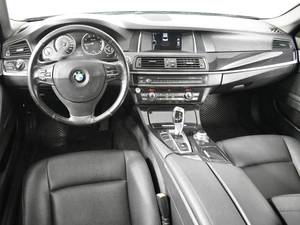 Седан BMW 5 серия 2013 года, 1230100 рублей, Казань