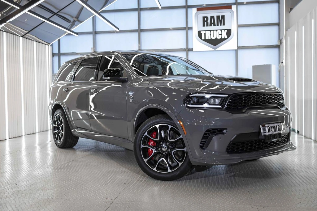 Внедорожник Dodge Durango SRT 2025 года, 17813439 рублей, Москва